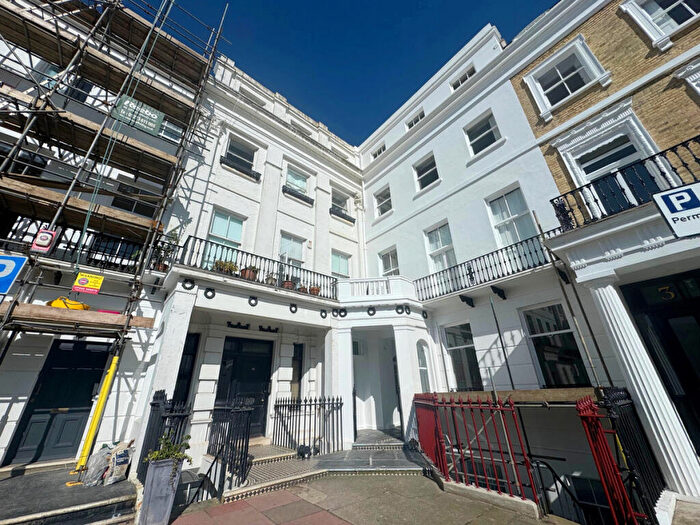 2 Bedroom Apartment For Sale In Sussex Square, Brighton., BN2