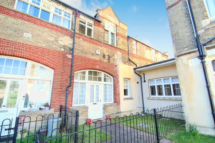 3 Bedroom Town House To Rent In Ricketts Close, Weymouth, Dorset, DT4