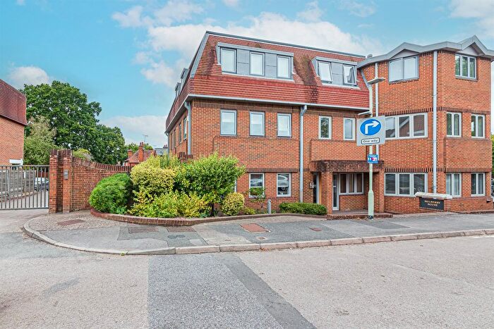 1 Bedroom Flat To Rent In Mulberry House, Osborne Road, Wokingham, RG40
