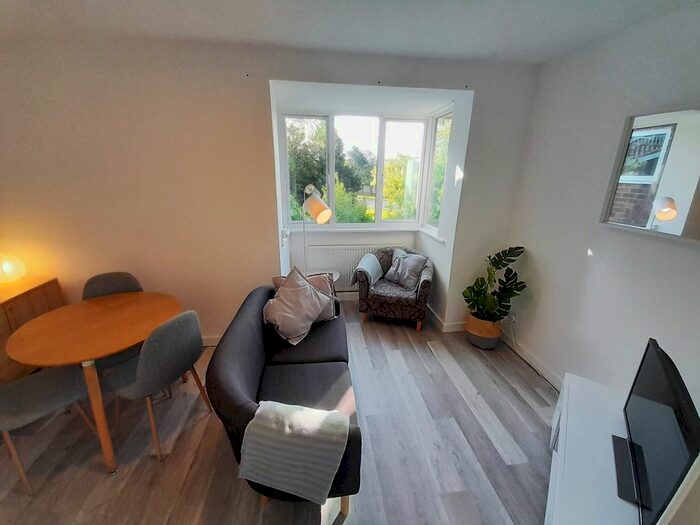 1 Bedroom Flat To Rent In Heatherfield Court, Wilmslow, Wilmslow, SK9