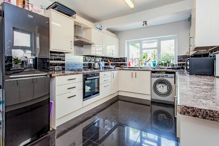 3 Bedroom Terraced House To Rent In Kensington Avenue, Watford, Hertfordshire, WD18