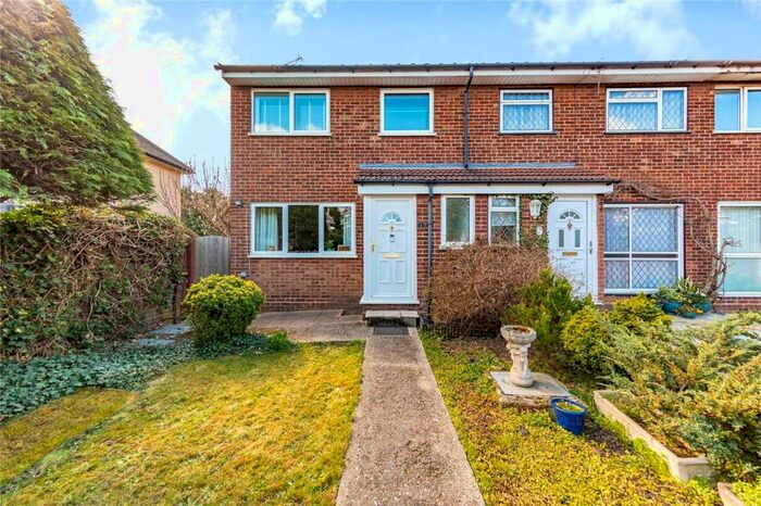 3 Bedroom House To Rent In Valley Close, Waltham Abbey, EN9