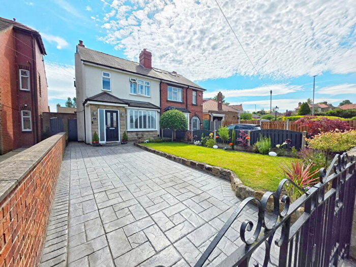 3 Bedroom Semi-Detached House For Sale In Paddock Road, Staincross, Barnsley, S75