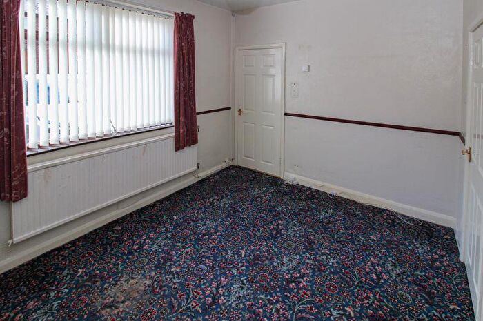 3 Bedroom Semi-Detached House For Sale In Verdun Crescent, Rochdale, OL11