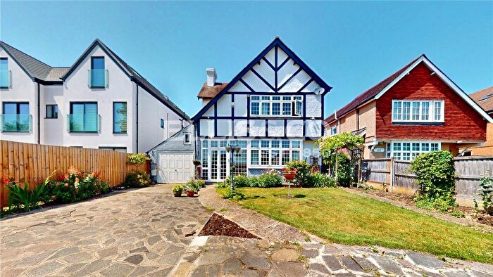 4 Bedroom Detached House For Sale In Oldfield Lane North, Greenford, UB6