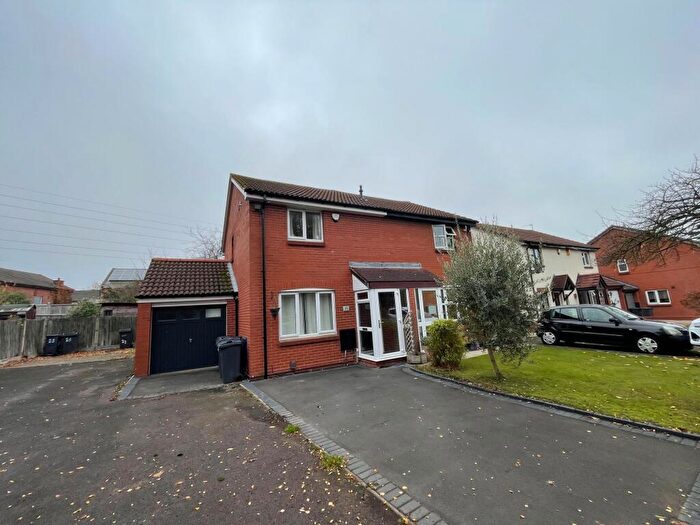 3 Bedroom Semi-Detached House To Rent In Carters Close, Sutton Coldfield, B76