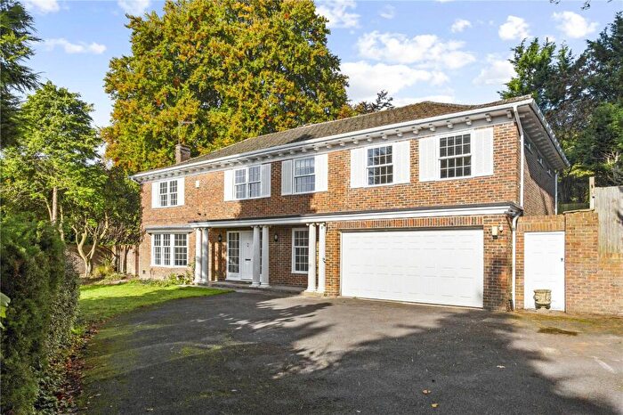 6 Bedroom Detached House For Sale In Washington Close, Reigate, Surrey, RH2