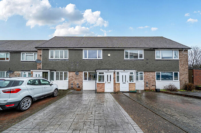 2 Bedroom Terraced House For Sale In Woodchurch Close, Sidcup, DA14