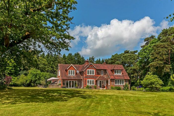 5 Bedroom Detached House For Sale In Greatham, Liss, Hampshire, GU33