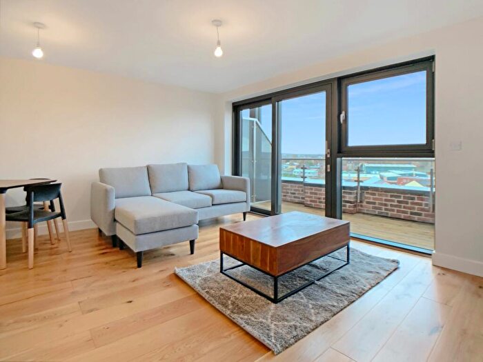 2 Bedroom Penthouse To Rent In Block D, Victoria Riverside, Leeds, LS10
