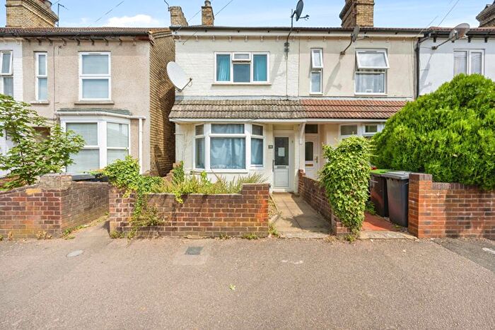 3 Bedroom End Of Terrace House For Sale In Beatrice Street, Kempston, Bedford, Bedfordshire, MK42