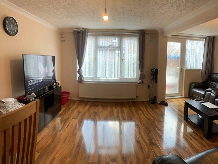 3 Bedroom Terraced House To Rent In Northolt, Middlesex, UB5