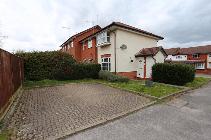 1 Bedroom Semi Detached House To Rent In Harvard Close, Woodley, Reading, Berkshire, RG5