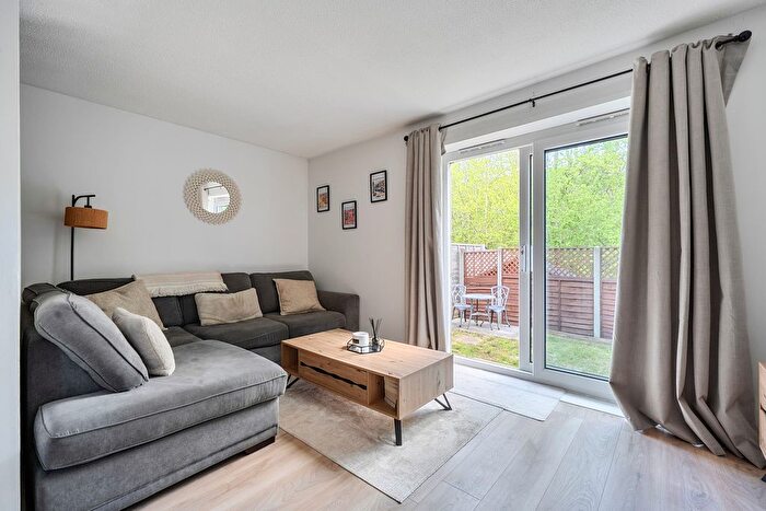 1 Bedroom Maisonette For Sale In Gatcombe, Southampton, SO31