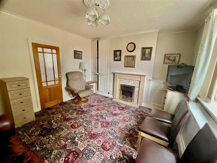 3 Bedroom Flat To Rent In Friargate, Scarborough, YO11