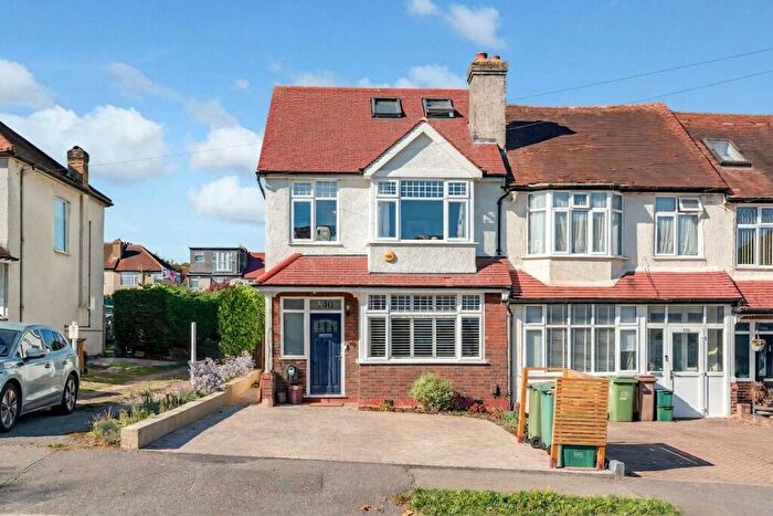 4 Bedroom End Of Terrace House For Sale In Bridgewood Road, Worcester Park, KT4