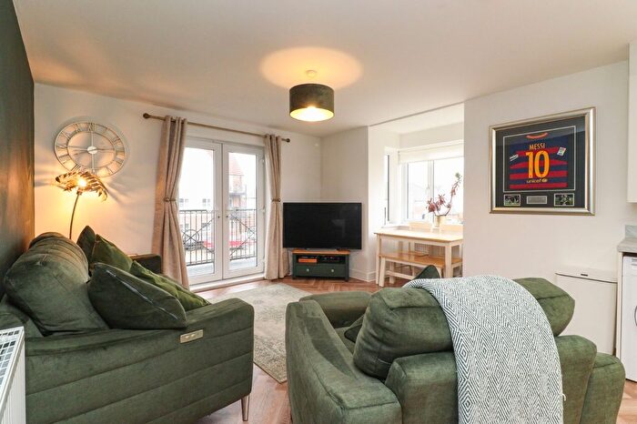 2 Bedroom Flat For Sale In Pictor Drive, Margate, CT9