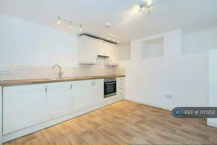 1 Bedroom Flat To Rent In Stoke Newington, London, N16