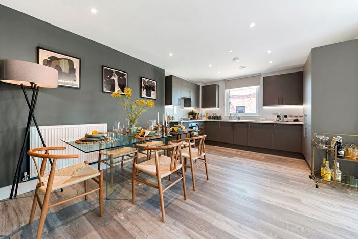 2 Bedroom Flat For Sale In Croydon, CR0