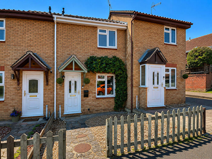 2 Bedroom Terraced House For Sale In Barnwell Drive, Hockley, SS5