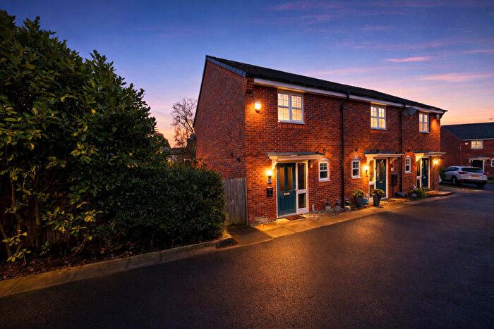 2 Bedroom End Of Terrace House For Sale In Admiral Way, Hyde, SK14