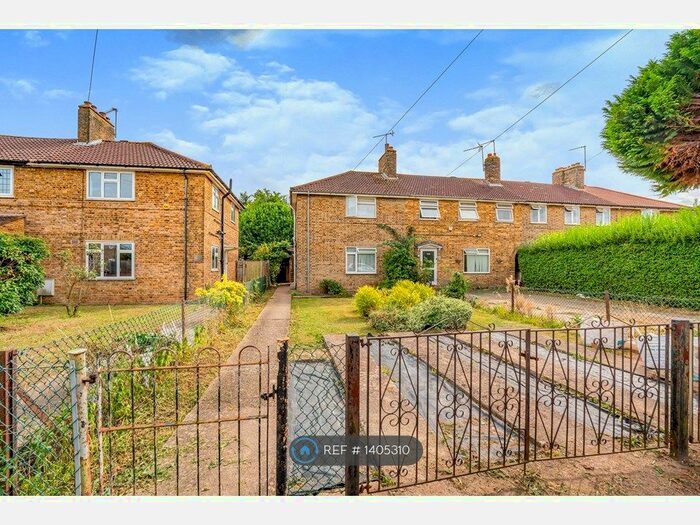 3 Bedroom End Of Terrace House To Rent In Castle Avenue, West Drayton, UB7