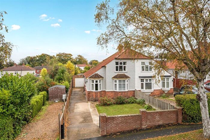 3 Bedroom Semi Detached House For Sale In Palmar Road, Maidstone, ME16