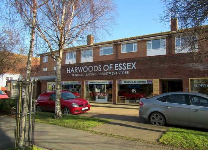 3 Bedroom Flat To Rent In Connaught Avenue, Frinton-on-Sea, CO13