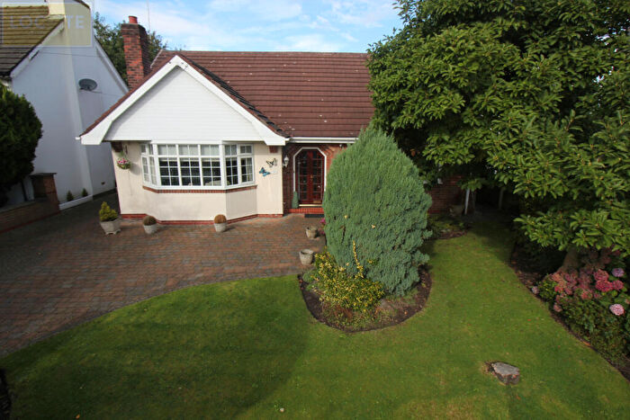 3 Bedroom Detached Bungalow For Sale In Davyhulme Road Davyhulme, M41