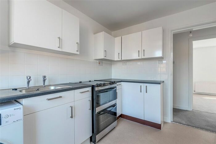 1 Bedroom Flat To Rent In St. Katharines House, Barnsbury Road, N1