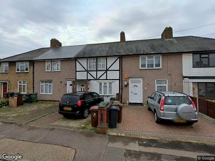 4 Bedroom Terraced House To Rent In Harrold Road, Dagenham, RM8