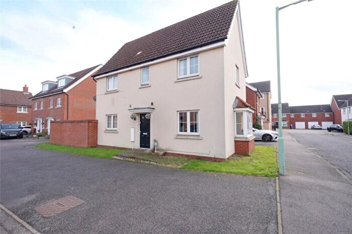 3 Bedroom Detached House For Sale In Mistletoe Close, Red Lodge, Bury St. Edmunds, Suffolk, IP28