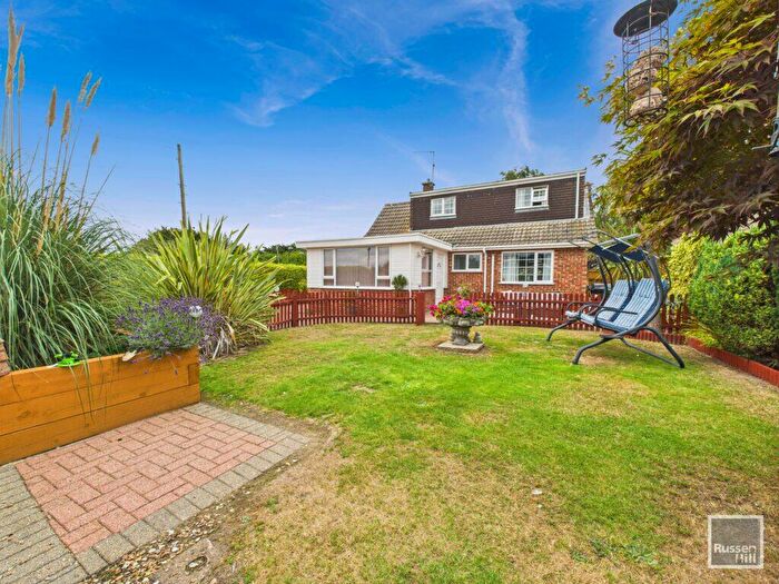 3 Bedroom Detached House For Sale In Mill Gardens, Horsford, NR10