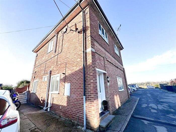 3 Bedroom Flat To Rent In Sea Road, Winchelsea Beach, Winchelsea, TN36