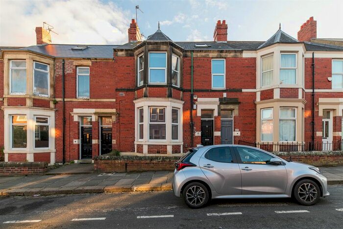 2 Bedroom Flat For Sale In Shortridge Terrace, Jesmond, Newcastle Upon Tyne, NE2