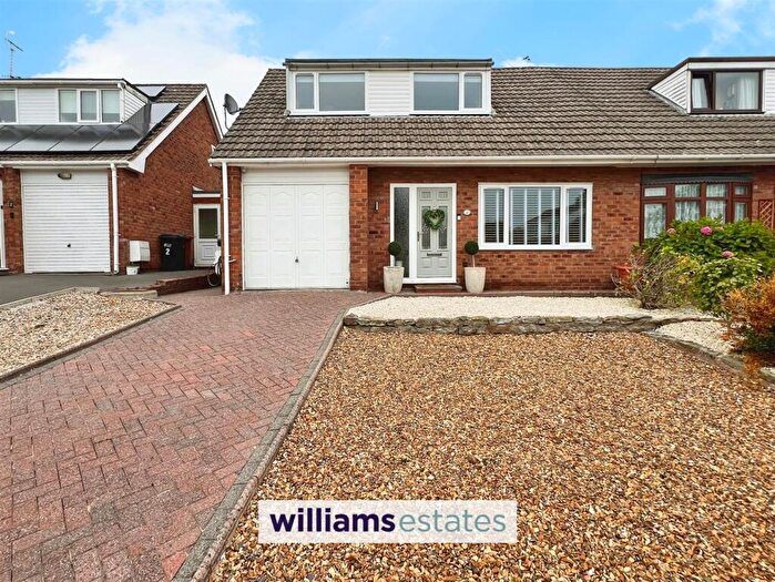 3 Bedroom Semi-Detached House For Sale In Bron Y Nant, Mold, CH7
