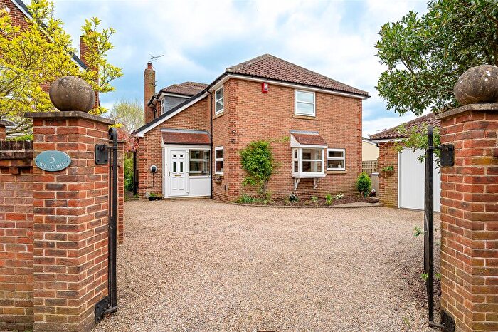 4 Bedroom Property For Sale In Grove Gardens, Upper Poppleton, York, YO26