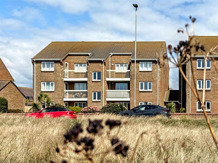 2 Bedroom Flat For Sale In Blakes Way, Eastbourne, BN23