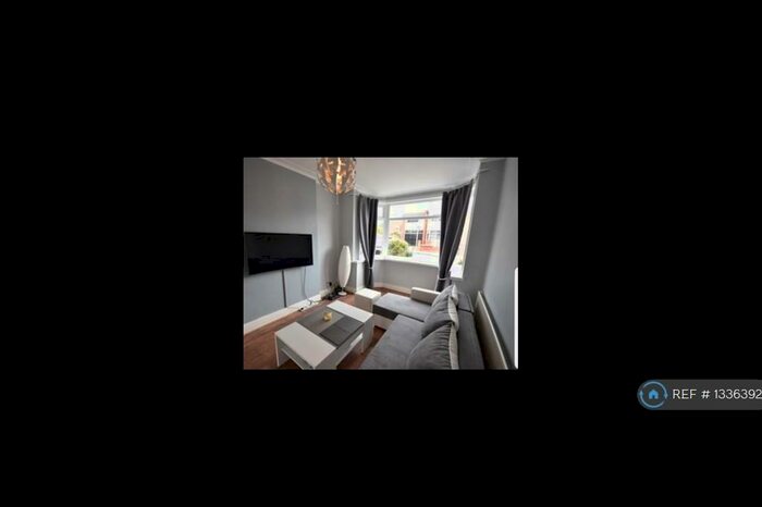 3 Bedroom Semi-Detached House To Rent In Cadby Avenue, Blackpool, FY3