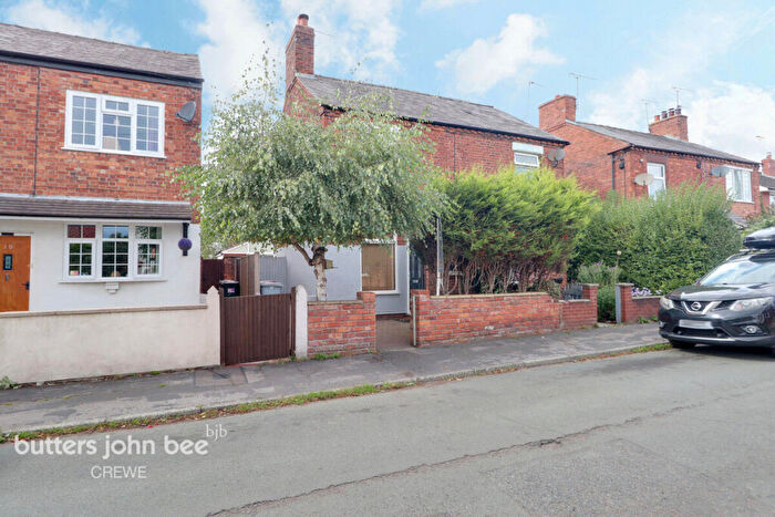 2 Bedroom Semi-Detached House For Sale In New Street, Haslington, CW1