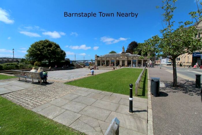 5 Bedroom Detached House For Sale In Barnstaple, EX32