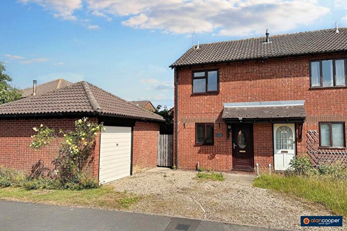 2 Bedroom Semi-Detached House For Sale In Arnold Road, Stoke Golding, CV13