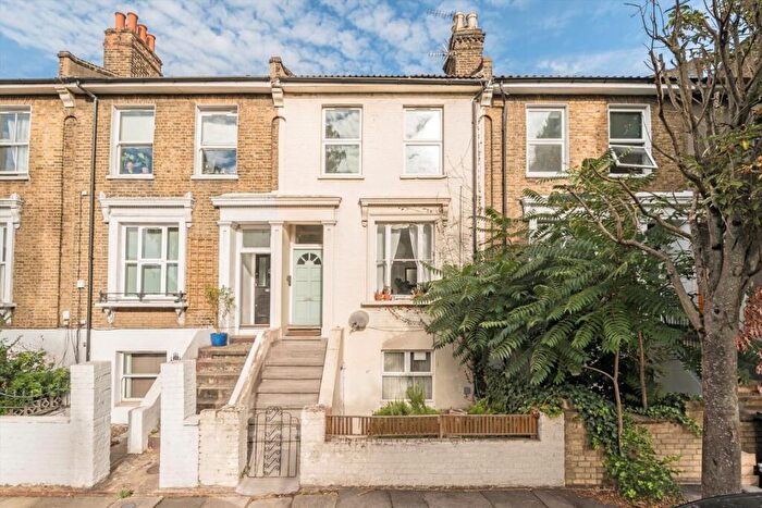 1 Bedroom Flat For Sale In Shardeloes Road, New Cross, SE14