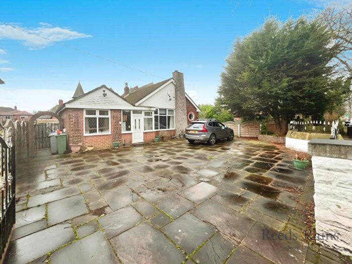 3 Bedroom Bungalow To Rent In Washway Road, Sale, Greater Manchester, M33