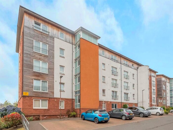 2 Bedroom Flat To Rent In Albion Gardens, Easter Road, Edinburgh, EH7