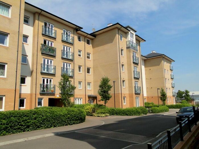 2 Bedroom Flat To Rent In Hampden Gardens, Cambridge, CB1