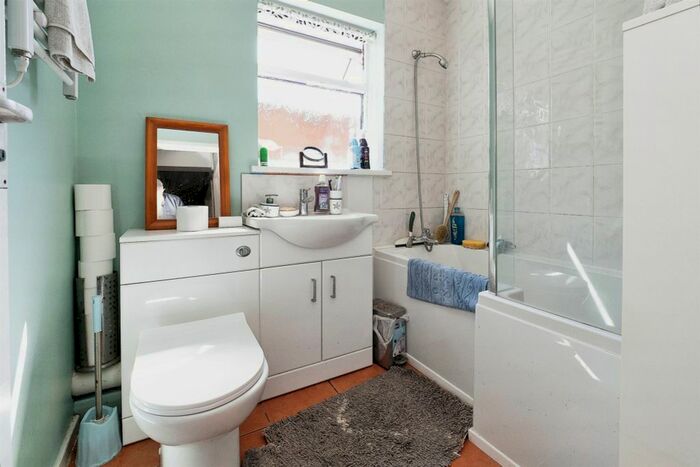 2 Bedroom Flat For Sale In Durham Court, Durham Street, Hull, HU8