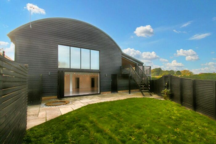 4 Bedroom Barn Conversion To Rent In Old Wimpole Road, Nr Royston, Herts, SG8
