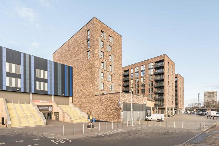 2 Bedroom Flat For Sale In Plough Lane, London, SW17