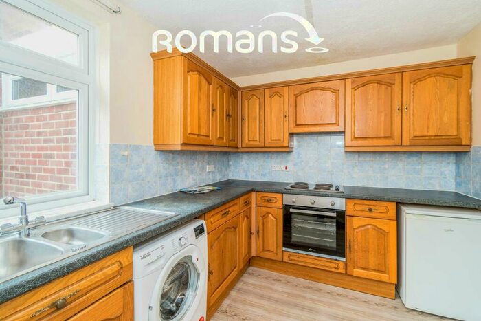 2 Bedroom Apartment To Rent In Normans Road, Winchester, SO23